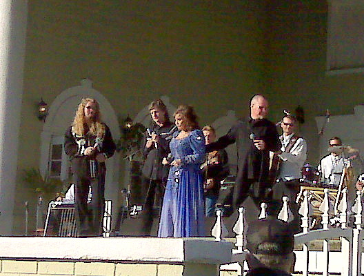 Loretta Lynn & Her Backup Vocalists